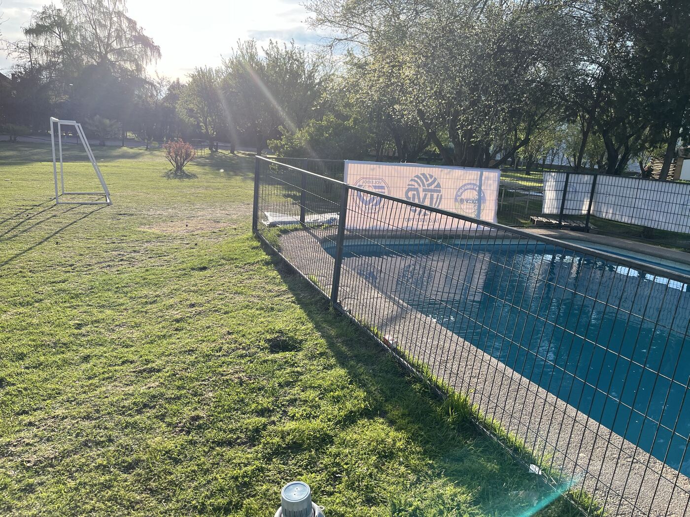 Piscina del recinto
